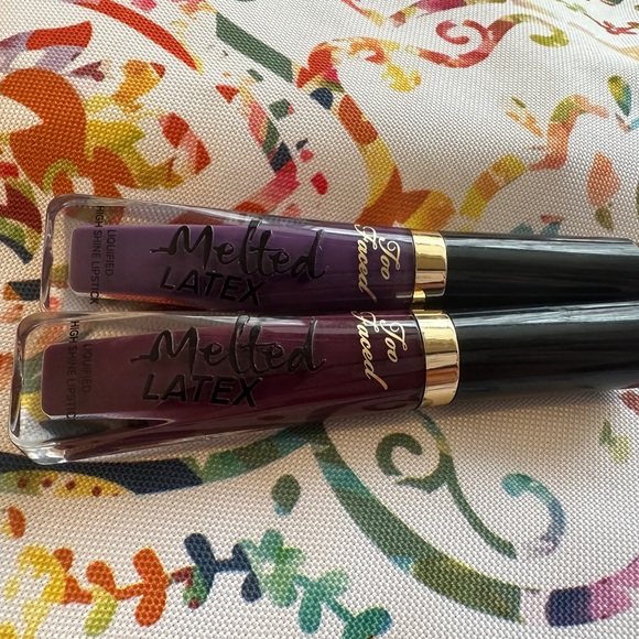 Too Faced Melted Latex duo - Picture 5 of 6
